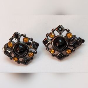 🖤 NWT Trifari Vintage Earrings black amber rhinestone square clip back